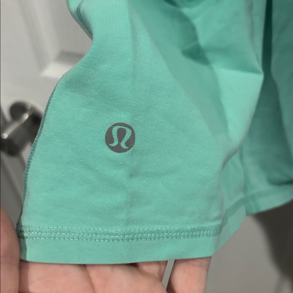 Lululemon Racerback Tank Top size 4 - Picture 3 of 3